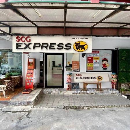 Ratanawong Place 807 Банкок Екстериор снимка